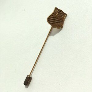 Vintage 1980 USA Olympics Gold Tone Hat Pin